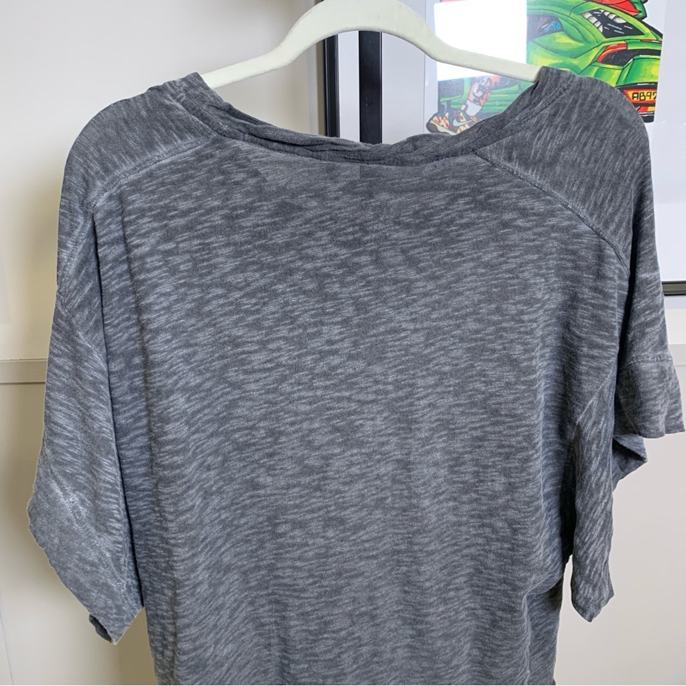 Heathered Gray Cotton Short Sleeve T-Shirt Size Medium - Picture 5 of 9